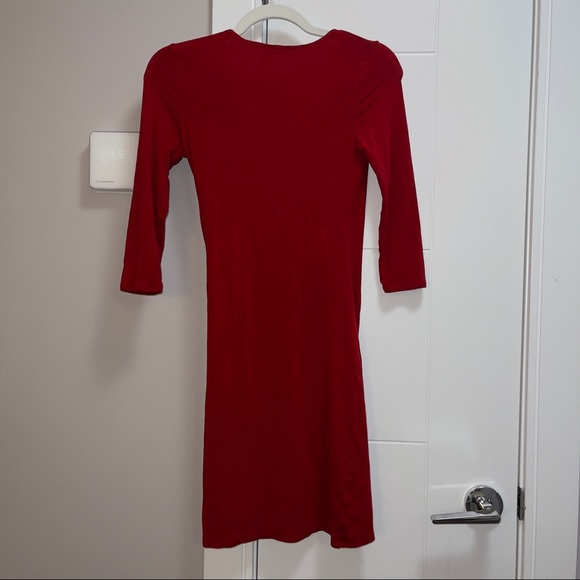 Guess red wrap dress sz small - Picture 4 of 4